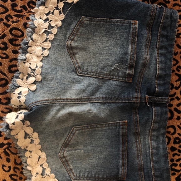 Jean shorts - Picture 6 of 6
